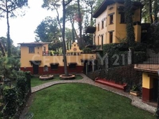 Casa Estudio en Renta Estilo Colonial, Del Bosque, Cuernavaca, Morelos.