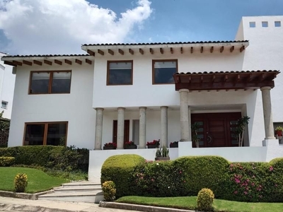 venta casa con jardín en lomas de axomiatla