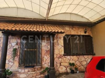 Casa en Venta con Alberca en Loma Bonita, Jiutepec Morelos