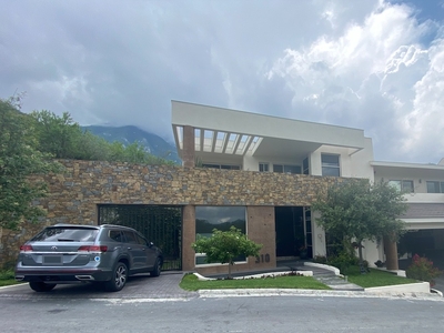 Casa En Venta Con Alberca Sierra Alta Monterrey