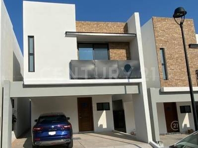 CASA EN VENTA EN TARRAGONA RESIDENCIAL CHIHUAHUA, CHIH.