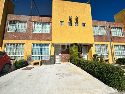 Renta Casa En Santa Maria La Asunción. San Mateo Atenco, México