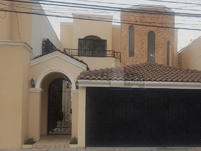 Casa en Venta en Chepevera Monterrey, Nuevo León