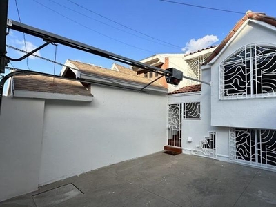 Se vende casa en Zona Dorada, Residencial Cataviña Tijuana