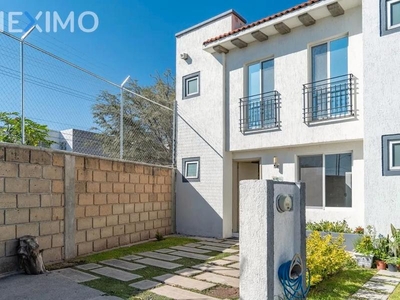 Casas en venta - 187m2 - 3 recámaras - Santiago de Querétaro - $1,970,000