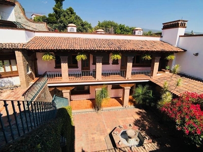 Casas en venta - 708m2 - 6+ recámaras - Rancho Cortes - $14,000,000