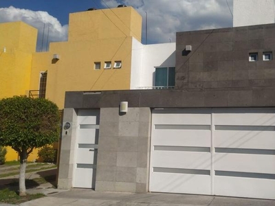 Casas en venta - 98m2 - 3 recámaras - Candiles - $2,050,000