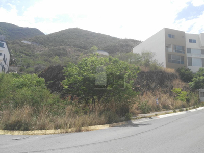 Terreno en Venta en Jardines del Paseo 1 Sector Monterrey, Nuevo León