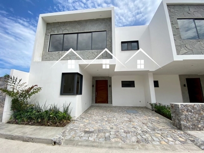 Casa en venta cerca de Vidanta y de la playa de Nuevo Vallarta con 4 habitaciones