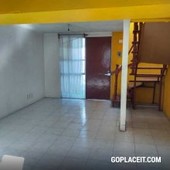 en venta, la guadalupana ecatepec casa en calle cerrada con portón eléctrico - 2 recámaras - 1 baño - 65 m2