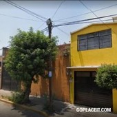 En Venta nueva, EXCELENTE OPORTUNIDAD DE ADQUIRIR UNA CASA A BAJO COSTO, Azcapotzalco - 3 recámaras - 220 m2