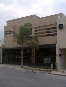 CASA EN VENTA CUMBRES ELITE