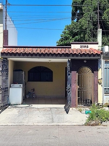 Casa VENTA 2 Habitaciones Col. Genaro Estrada Culiacán Sin.