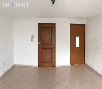 Departamento en Venta en Maravillas, cerca de auto