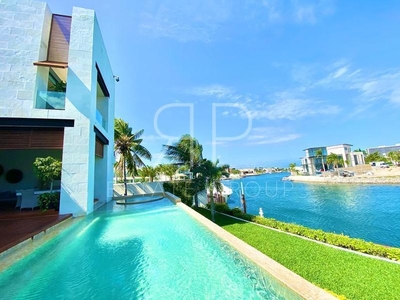 Exclusiva casa en venta y renta en Puerto Cancún.