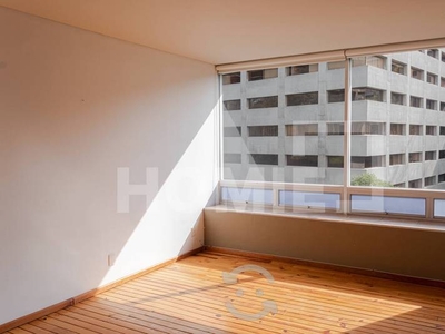 Exclusivo departamento con alberca en Bosques d...