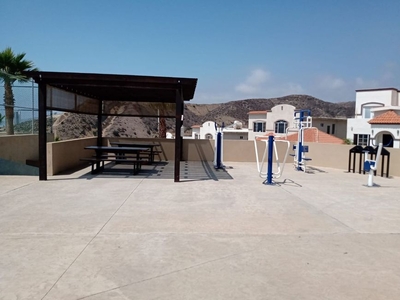 CASA EN VENTA EN ENSENADA EN EL FRACC. COLINAS DEL SAUZAL