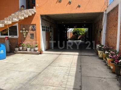 Casa en zona arbolada con bonita vista en Pueblo San Mateo Tlaltenango