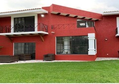 en venta, hermosa casa con jardin propio en cuernavaca - 4 baños - 486 m2