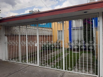 Casa en renta San Lorenzo Coacalco, Metepec