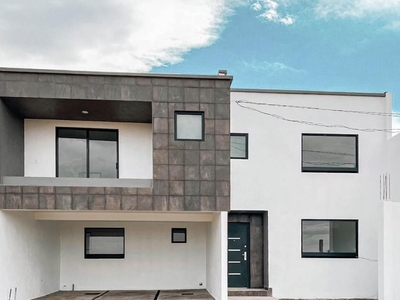 Casa en venta Privada Tierra Colorada 114-114, Cacalomacan, Toluca, México, 50250, Mex