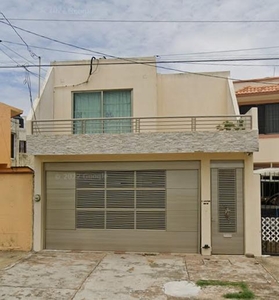 Doomos. Casa en Venta Col. Puerto México. Coatzacoalcos, Ver.