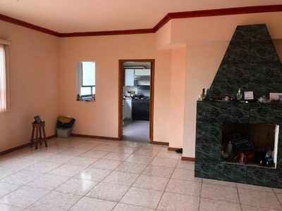 Doomos. CASA EN VENTA VALLE DORADO