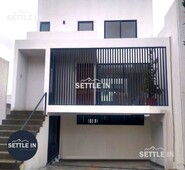 a03 hermosa casa nueva en renta 18,000 mtto incluido fracc lomas del valle