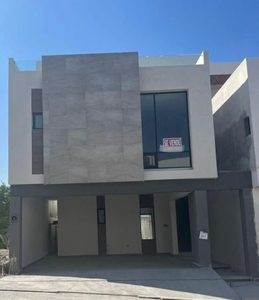 BONITA CASA EN CUMBRES ELITE PREMIER