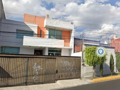 Casa de REMATE BANCARIO con CESIÓN DE DERECHOS INMEDIATA en Lomas de Tarango CDMX