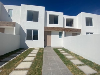 CASA EN CONDOMINIO AL NORTE EN JESÚS MARÍA