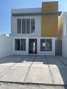 CASA EN VENTA EN FRACCIONAMIENTO HACIENDA DEL BOSQUE CD VICTORIA TAMAULIPAS