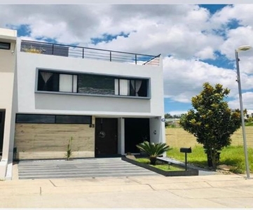 Casa nueva en venta Valle Imperial minimalisa Zapopan