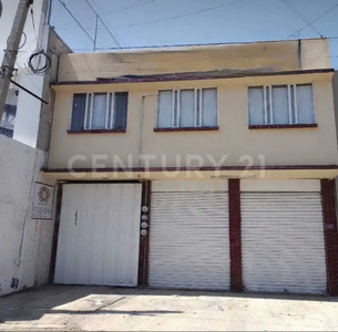 Casa En Venta Con Local Comercial Para Inversión En Reforma Sur