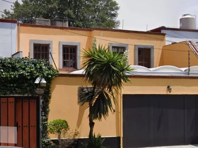 Magnifico Remate Bancario, Casa A La Venta En Del Carmen Coyoacan. No Creditos