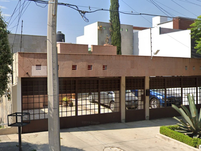 Vendo Casa En Ciudad Satelite, Naucalpan. Gran Oportunidad A Excelente Precio Con Todo El Respaldo Legal Y Profesional A Tu Alcance