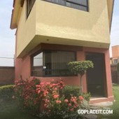 Renta de Casa - Paseo San Isidro al 300, Santiaguito - 3 habitaciones - 3 baños