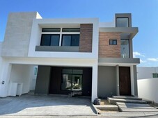 casa en venta en monterrey carolco. carretera nacional