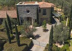 casa olivo con viñedo y vistas a las montañas, la santísima trinidad