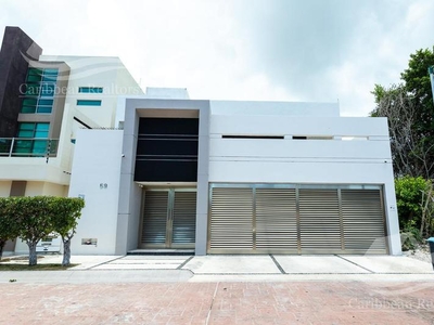 Casa en Venta en Cancún centro IBO1319