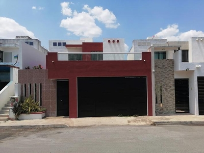 Casa en venta en Fraccionamiento los Héroes Mérida