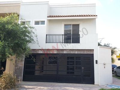 Casa Venta Col. Los Rincones Residencial Sec. Rincón del Valle, Escobedo