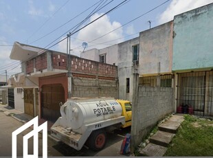 Doomos. Casa en Túxpam de Rodríguez Cano Centro EN REMATE BANCARIO