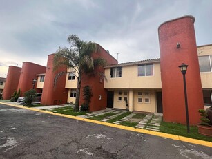 Doomos. CASA EN VENTA EN SAN MATEO ATENCO, FRACC. EL DORADO ll, SOBRE AVENIDA LERMA