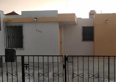 2 cuartos, 78 m renta o venta casa en zona dorada fracc. nva hidalgo