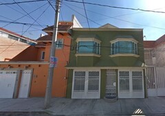 bonita casa a la venta