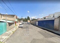 CASA EN REMATE BANCARIO EN MUNICIPIO: TOLUCA