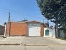 Casa en venta Calle Ignacio Allende, Santa Cruz Otzacatipán, Toluca, México, 50210, Mex