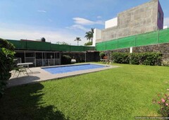 Casas en venta - 660m2 - 4 recámaras - Lomas de Atzingo - $4,500,000