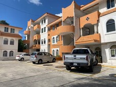 Departamento amueblado en edificio sobre la Avenida del Campestre.